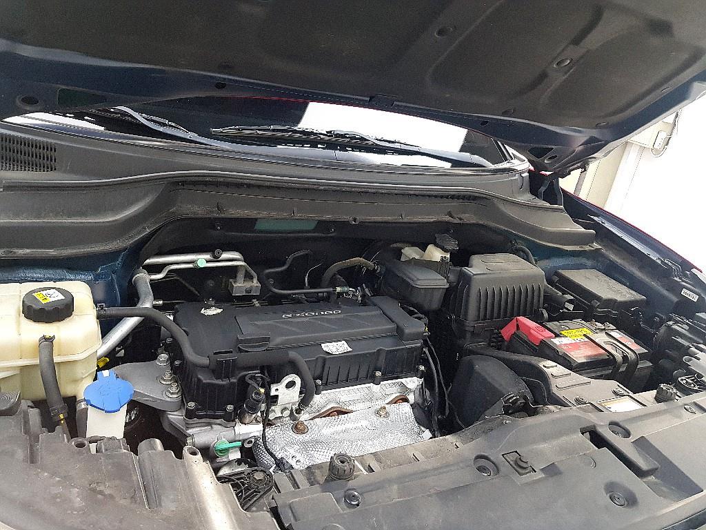 Ssangyong Tivoli - Vista 6