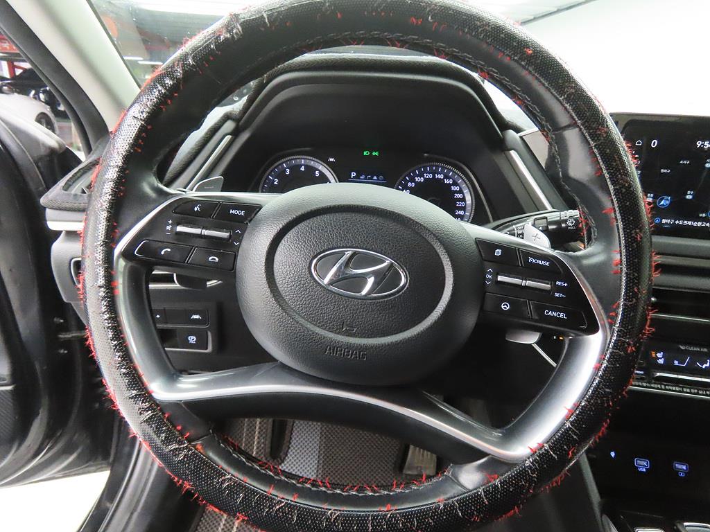 HYUNDAI Sonata - Vista 8