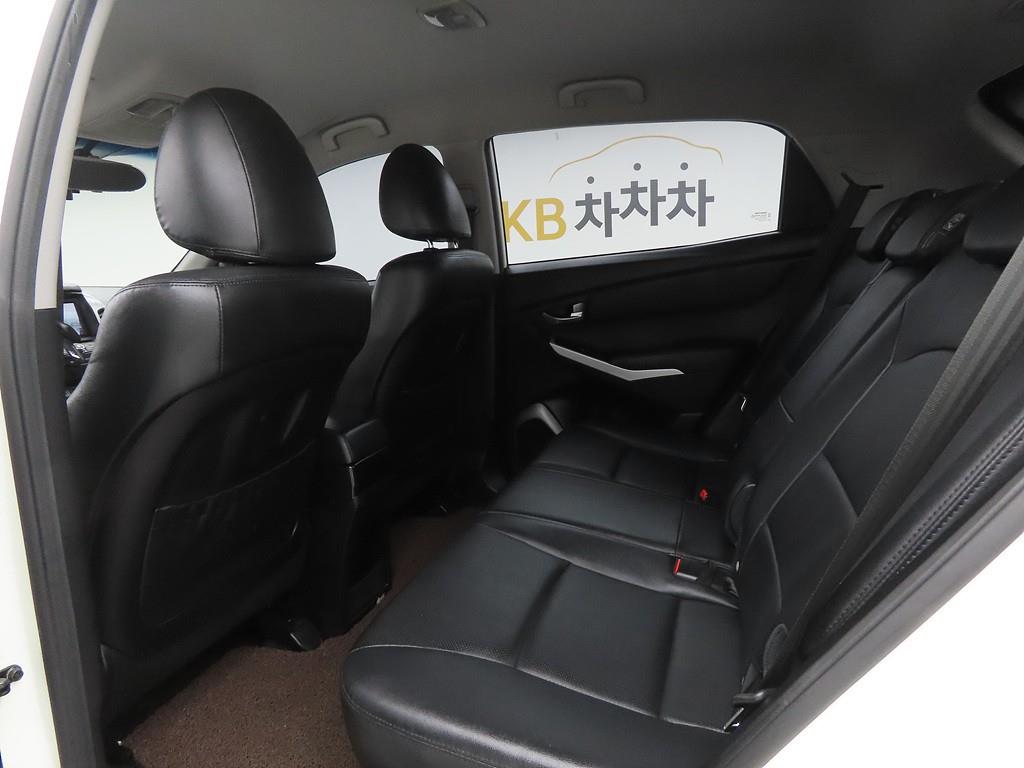 Ssangyong Korando - Vista 6