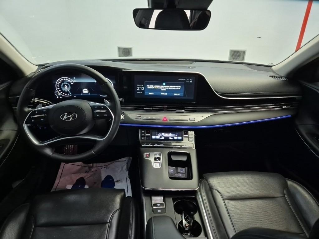 HYUNDAI Grandeur - Vista 7