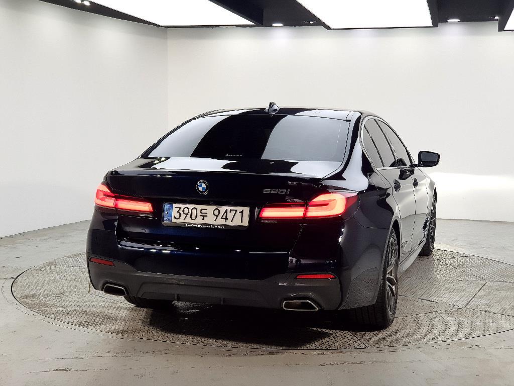 BMW 5 Series - Vista 3