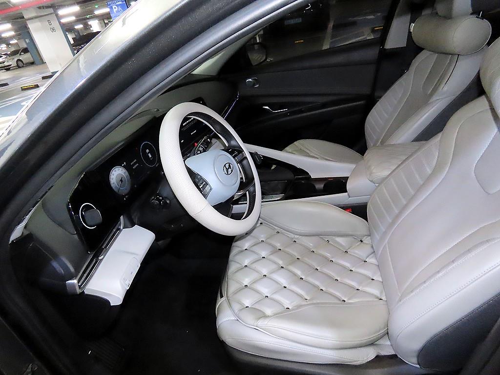 HYUNDAI Avante - Vista 6