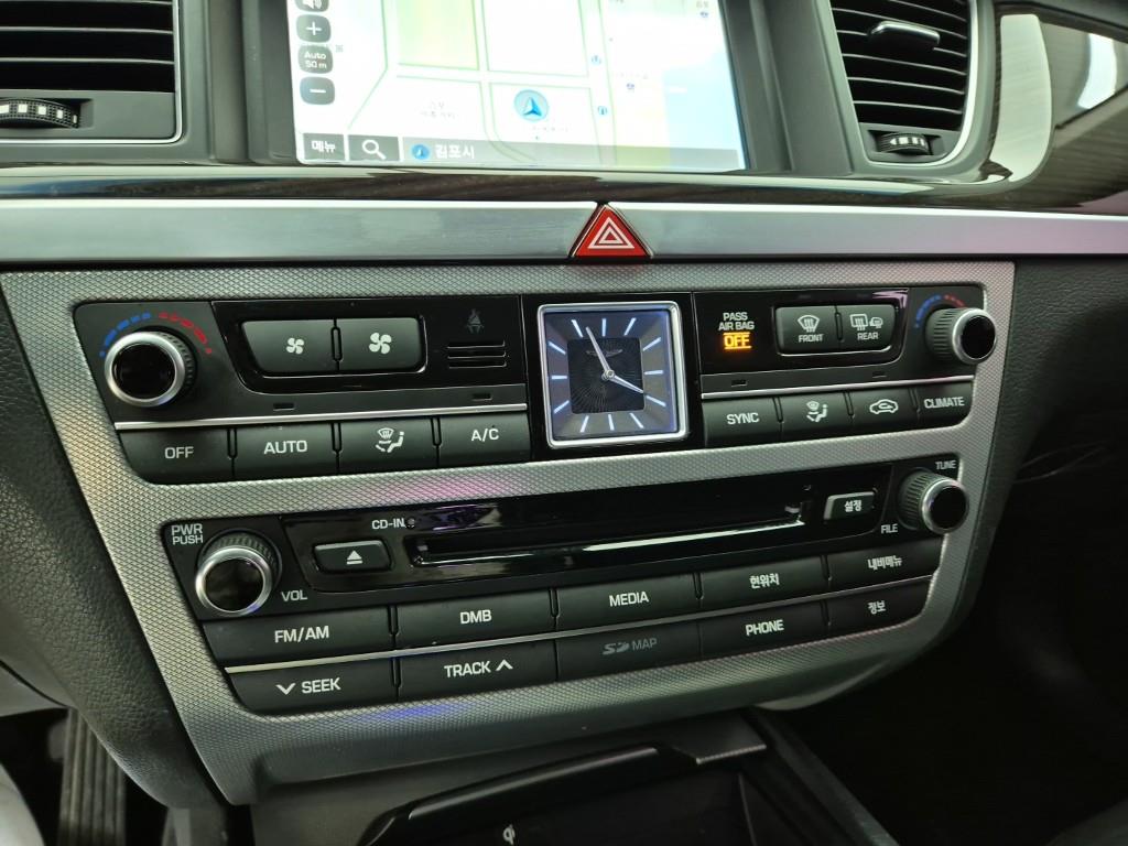 Genesis G80 - Vista 10