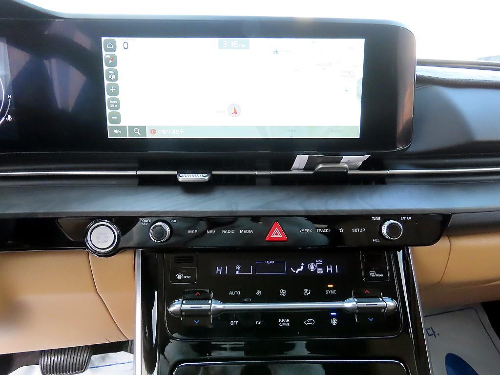 KIA Carnival - Vista 12