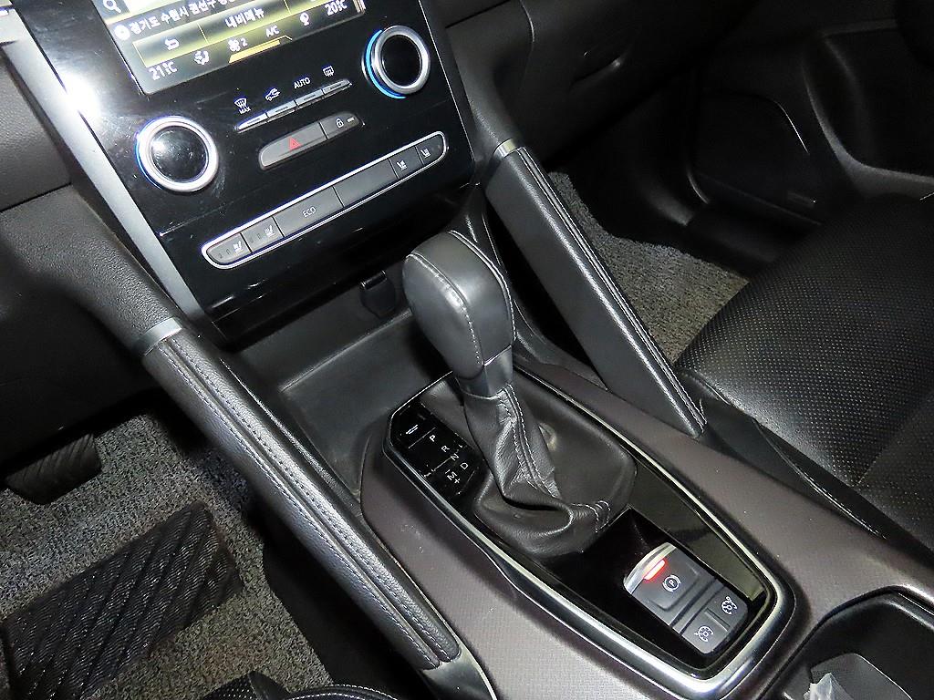 SAMSUNG QM6 - Vista 12