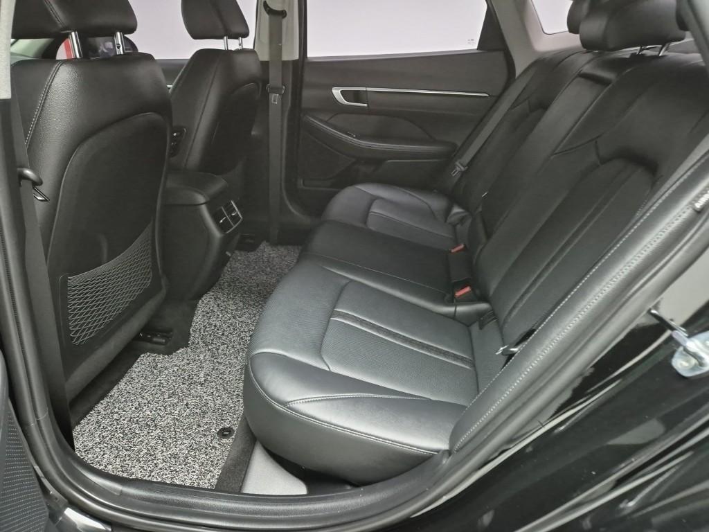 HYUNDAI Sonata 2022 Negro - Importación desde Corea - HF Imports Iquique - Foto 14