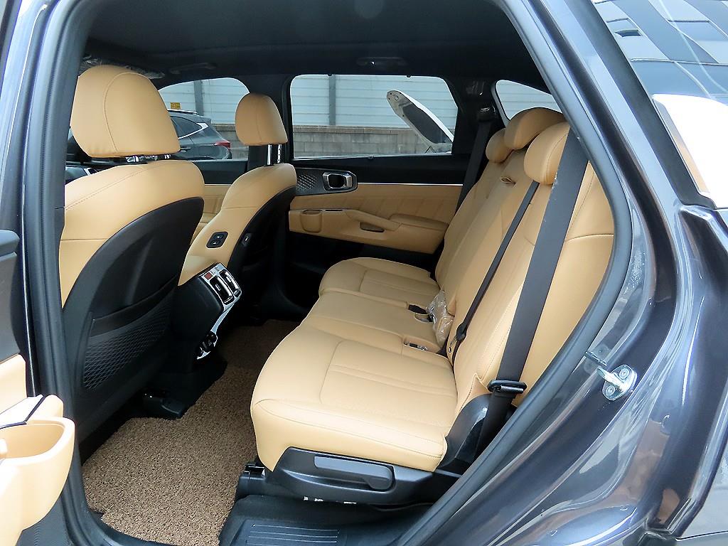 KIA Sorento - Vista 6