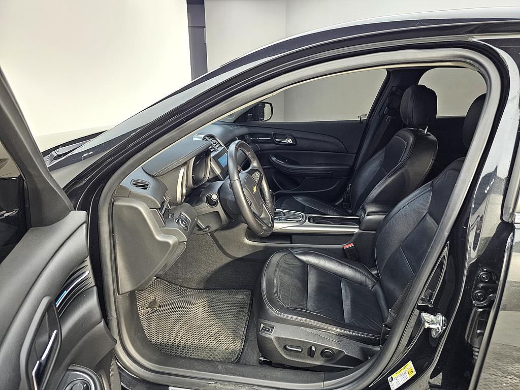 Chevrolet Malibu - Vista 8