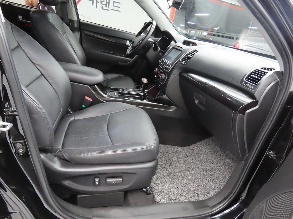 KIA Sorento - Vista 7