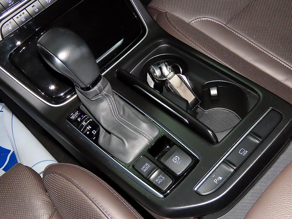 HYUNDAI Grandeur - Vista 12