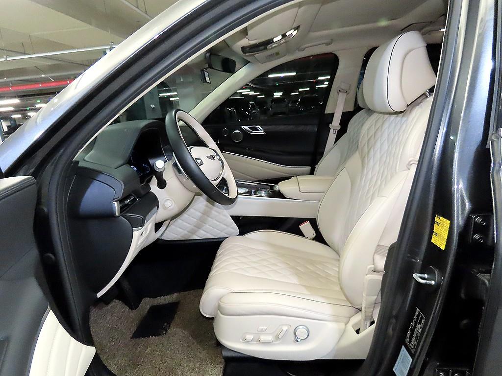 Genesis GV80 - Vista 10