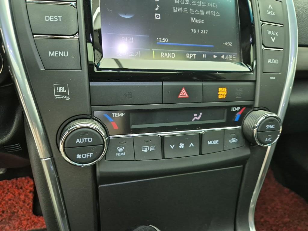 Toyota Camry - Vista 10