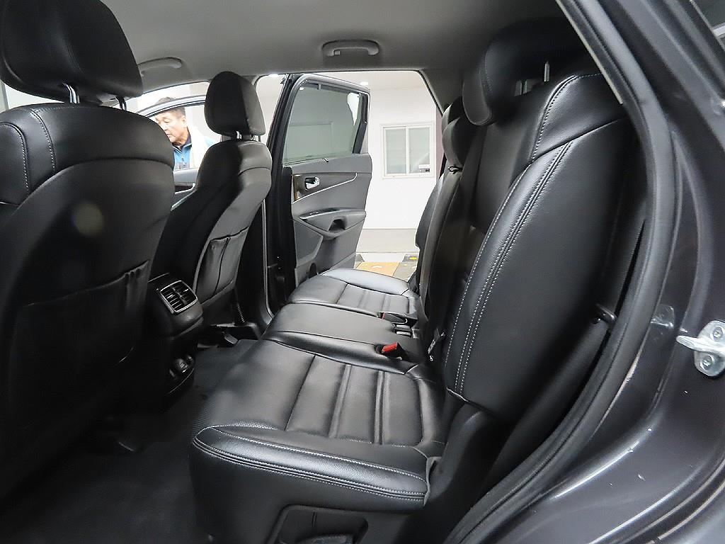 KIA Sorento 2015 Gris - Importación desde Corea - HF Imports Iquique - Foto 10