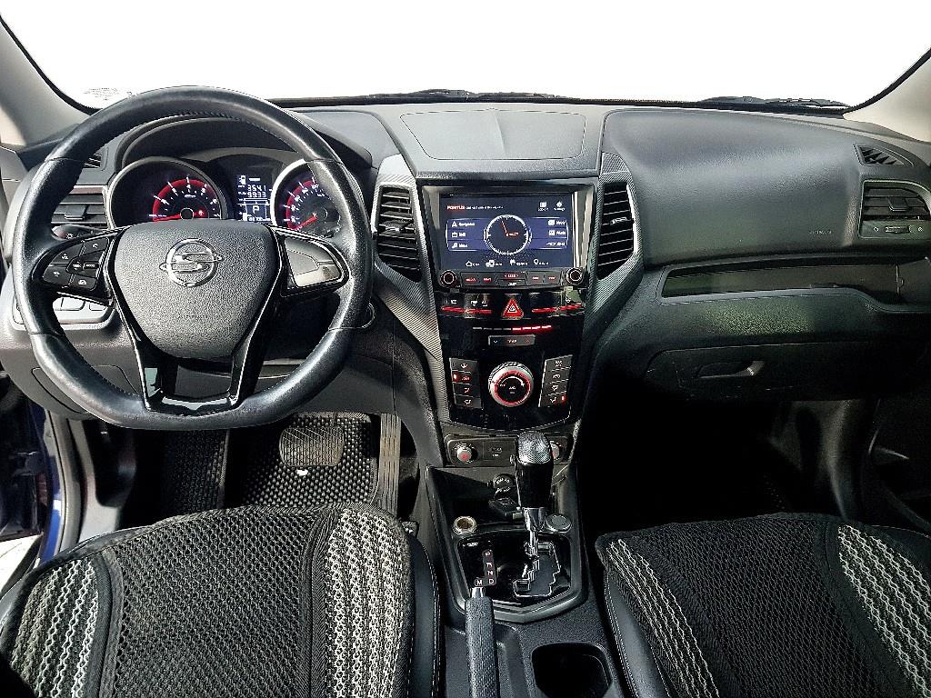 Ssangyong Tivoli - Vista 5