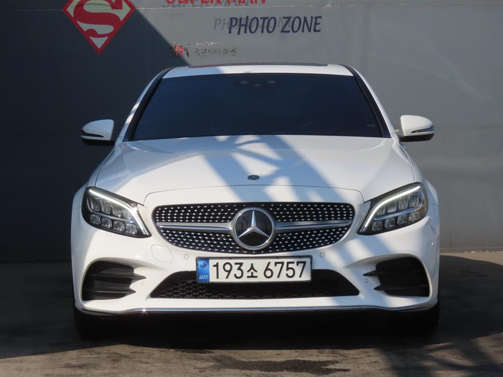 Mercedes Benz C Class - Vista 3