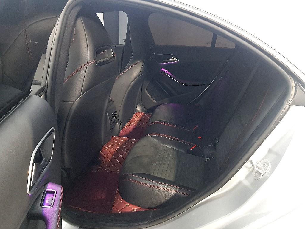 Mercedes Benz CLA Class - Vista 8