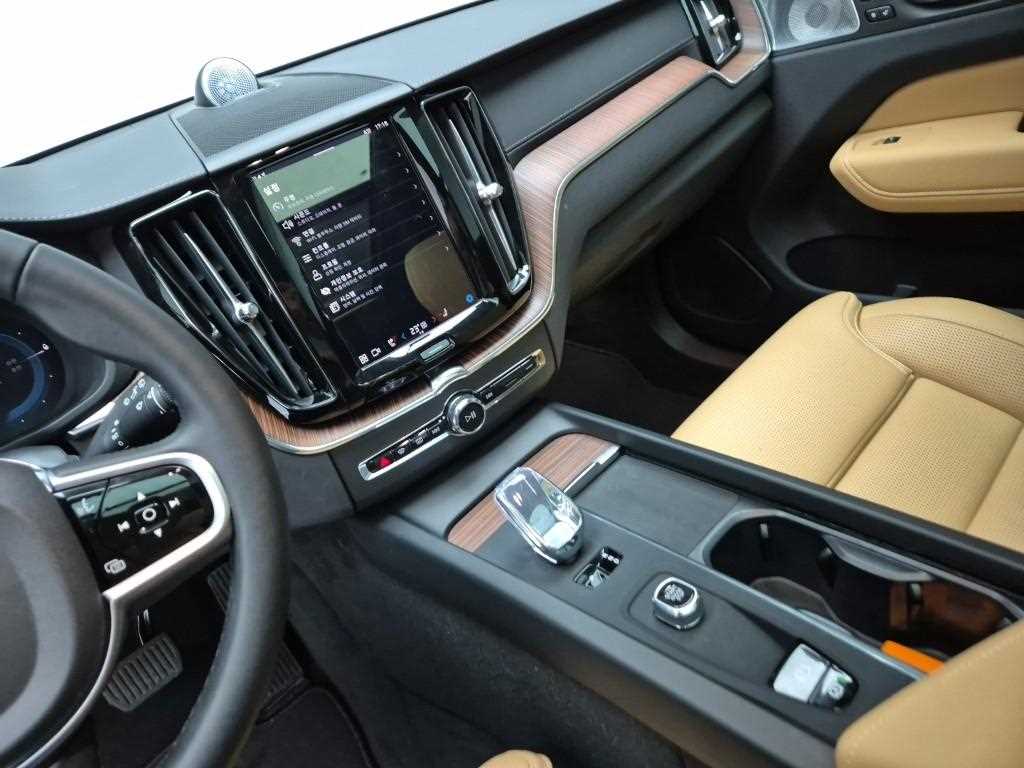 Volvo XC60 - Vista 10