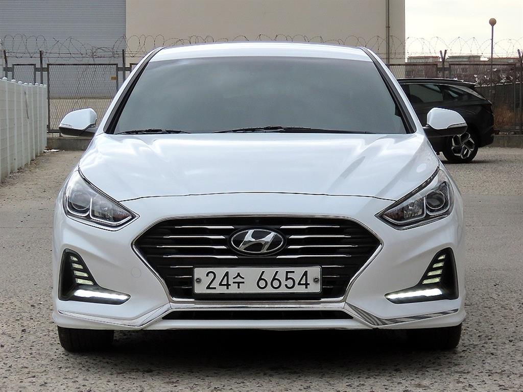 HYUNDAI Sonata 2018 Blanco - Importación desde Corea - HF Imports Iquique - Foto 1