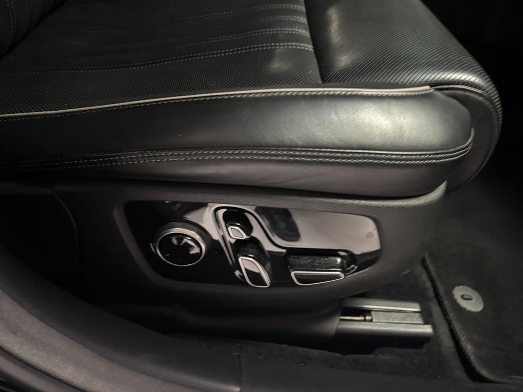 Genesis EQ900 - Vista 10