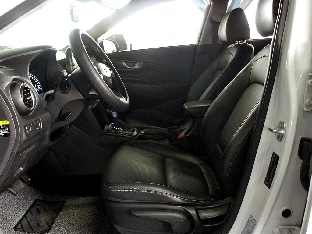 HYUNDAI Kona - Vista 2