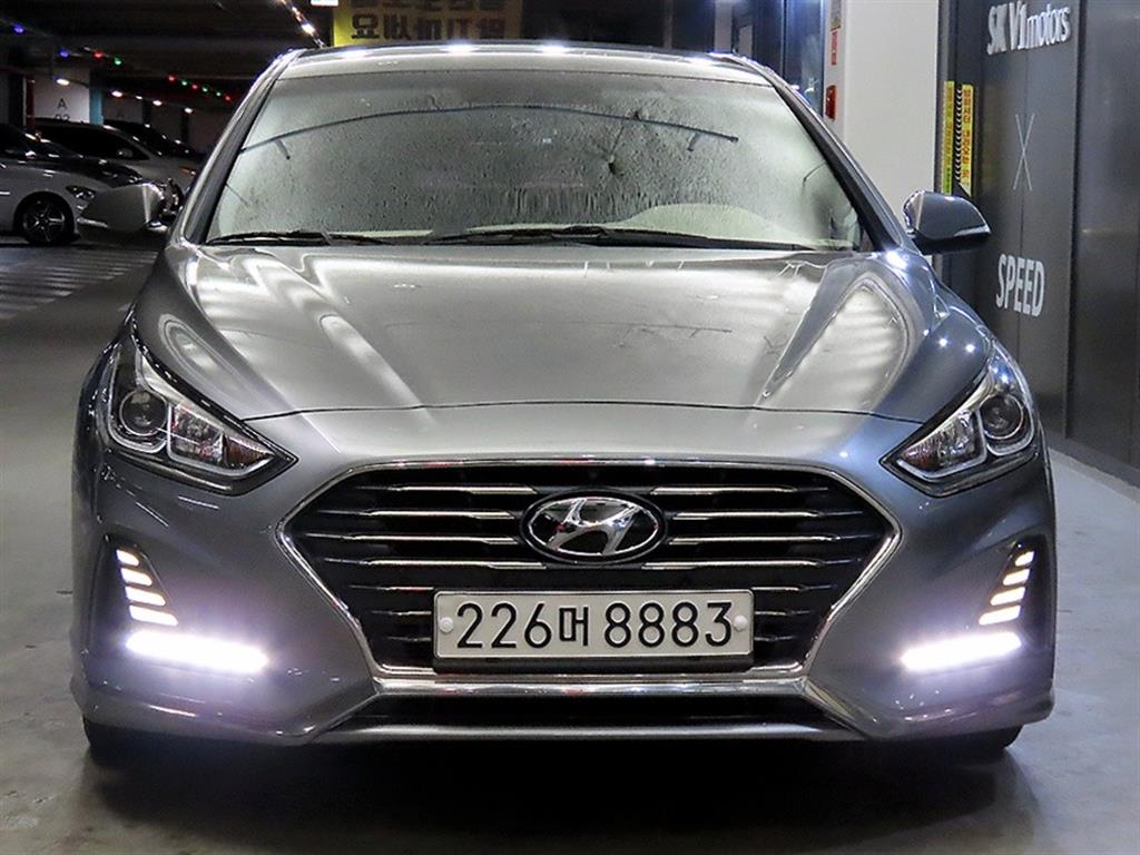 HYUNDAI Sonata - Vista 2