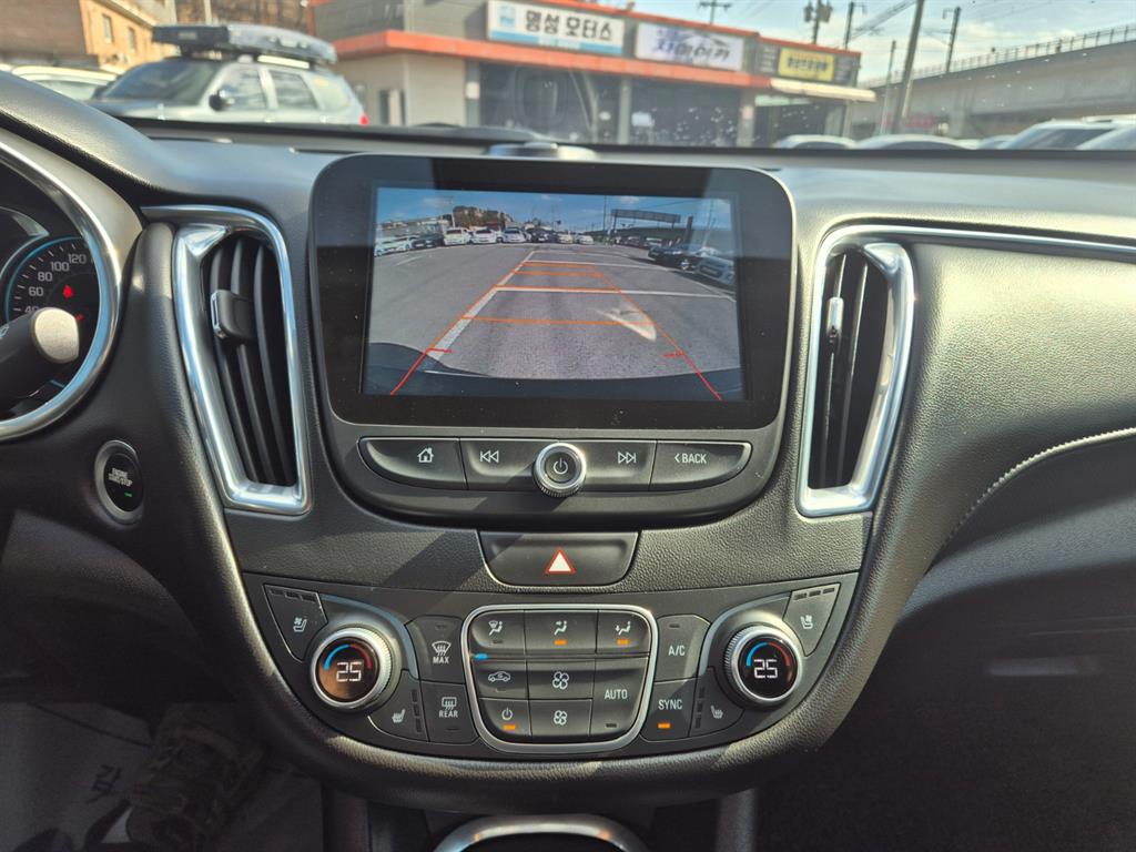 Chevrolet Malibu 2018 Negro - Importación desde Corea - HF Imports Iquique - Foto 13