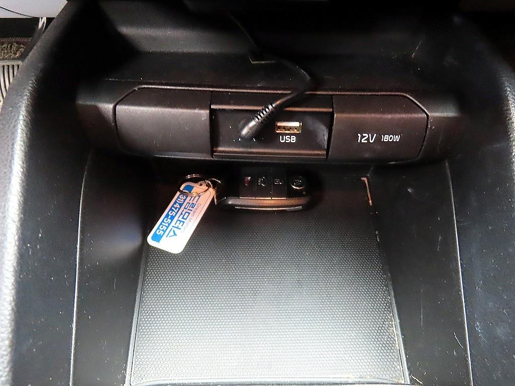 KIA Stonic - Vista 12