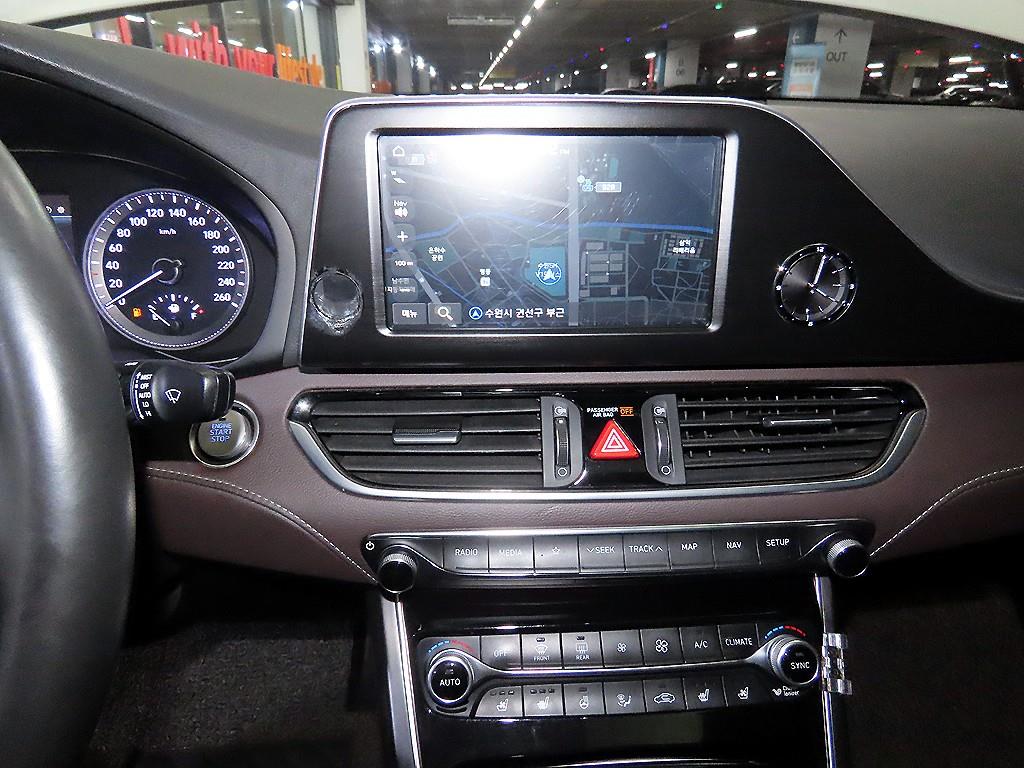 HYUNDAI Grandeur - Vista 10