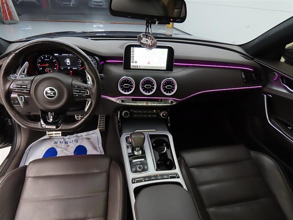 KIA Stinger - Vista 7