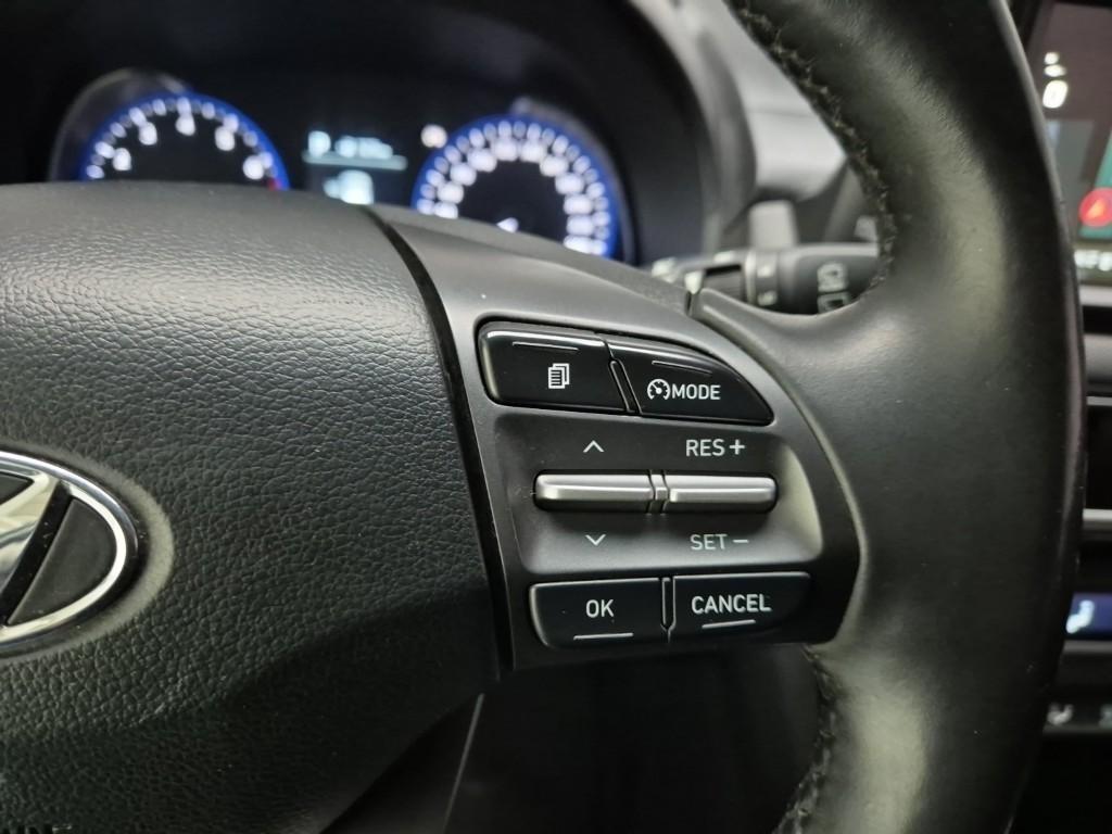 HYUNDAI Kona - Vista 9