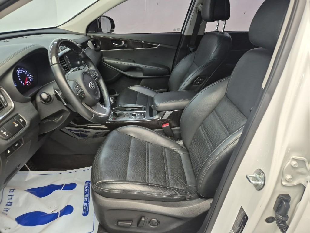 KIA Sorento - Vista 11