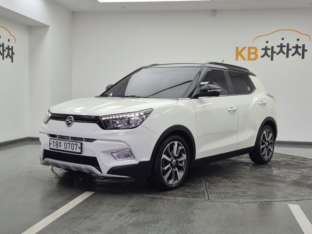 Ssangyong Tivoli 2016 Blanco - Importación desde Corea - HF Imports Iquique - Foto 1