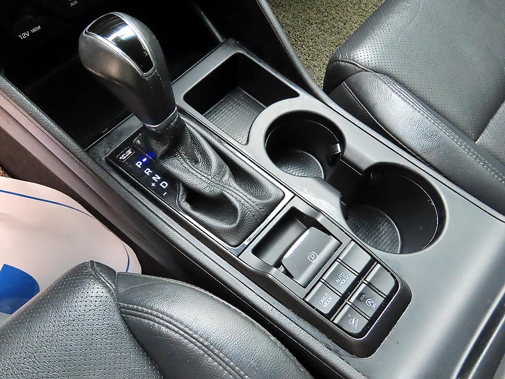 HYUNDAI Tucson - Vista 10