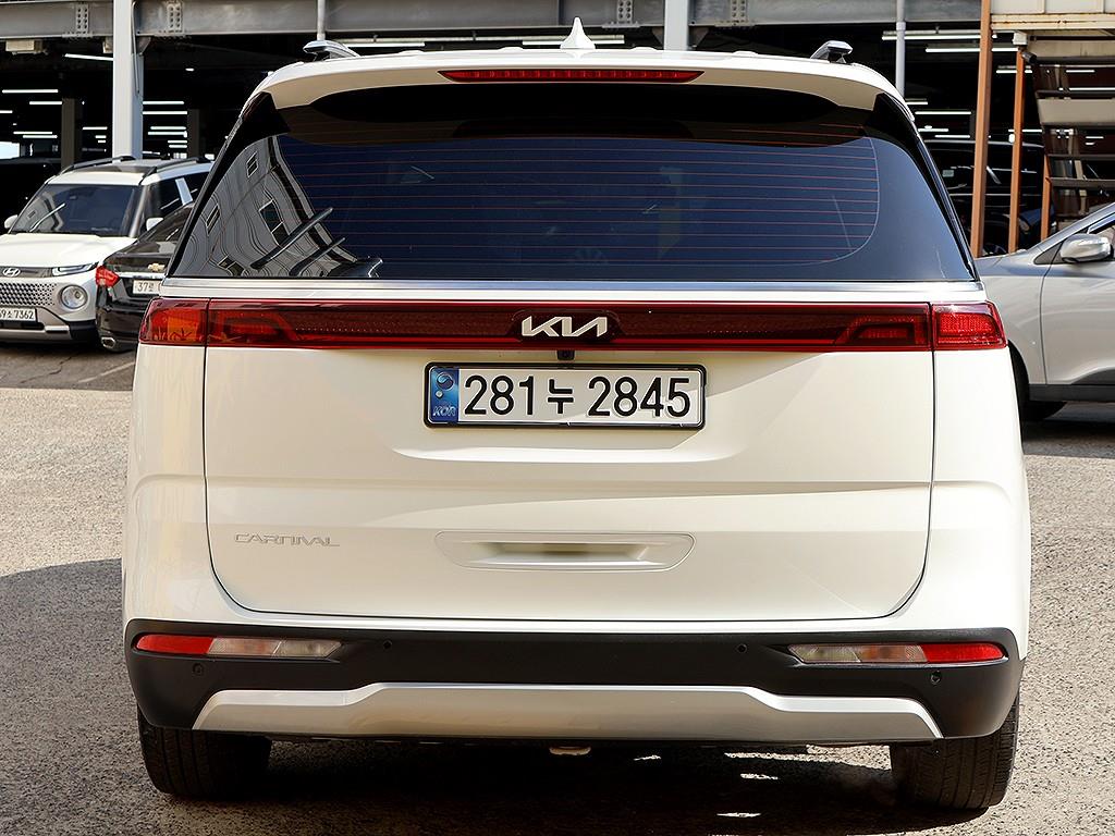 KIA Carnival - Vista 5