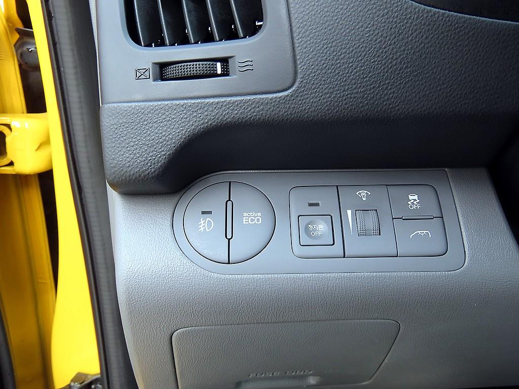 HYUNDAI Starex 2018 Amarillo - Importación desde Corea - HF Imports Iquique - Foto 13