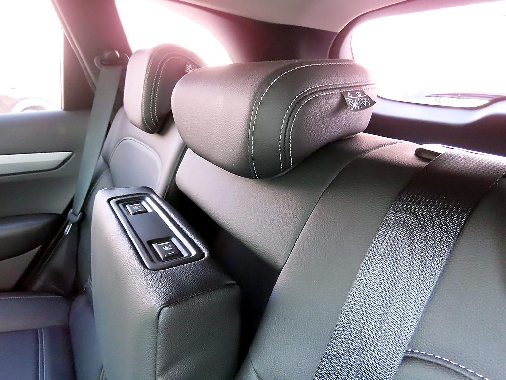 SAMSUNG QM6 2020 Blanco - Importación desde Corea - HF Imports Iquique - Foto 16