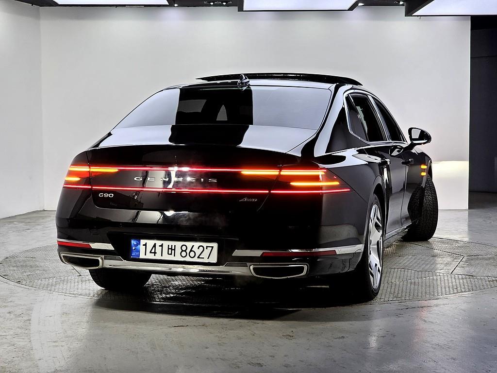 Genesis G90 - Vista 3