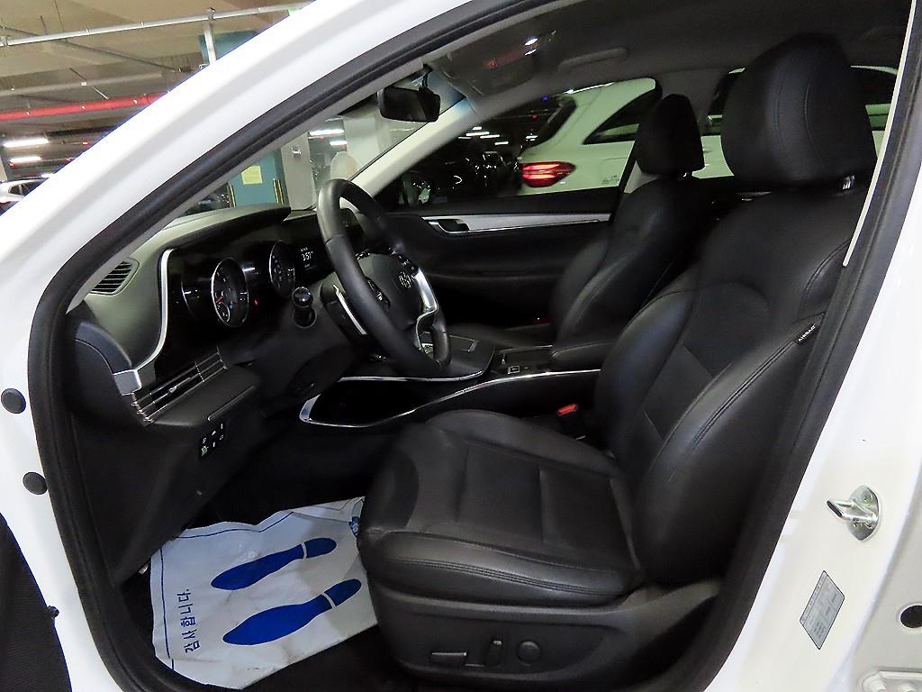 HYUNDAI Grandeur - Vista 6