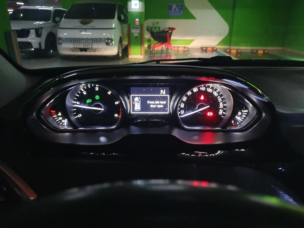 Peugeot 2008 - Vista 6