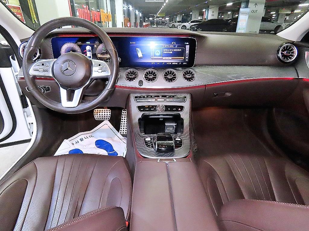 Mercedes Benz CLS Class - Vista 10