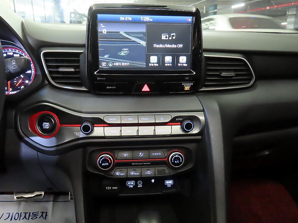 HYUNDAI Veloster - Vista 11