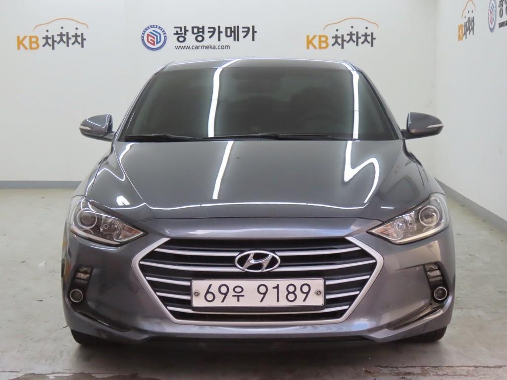 HYUNDAI Avante 2017 Gris - Importación desde Corea - HF Imports Iquique - Foto 1