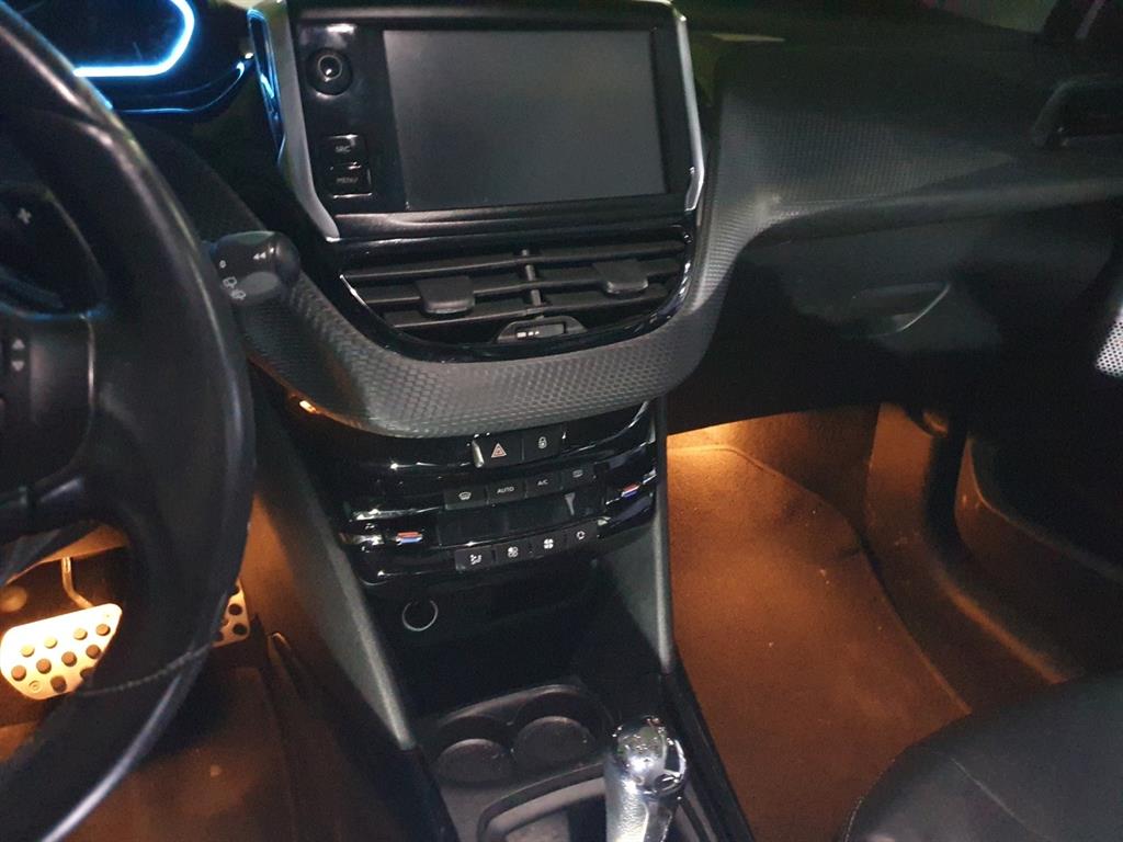 Peugeot 2008 - Vista 8
