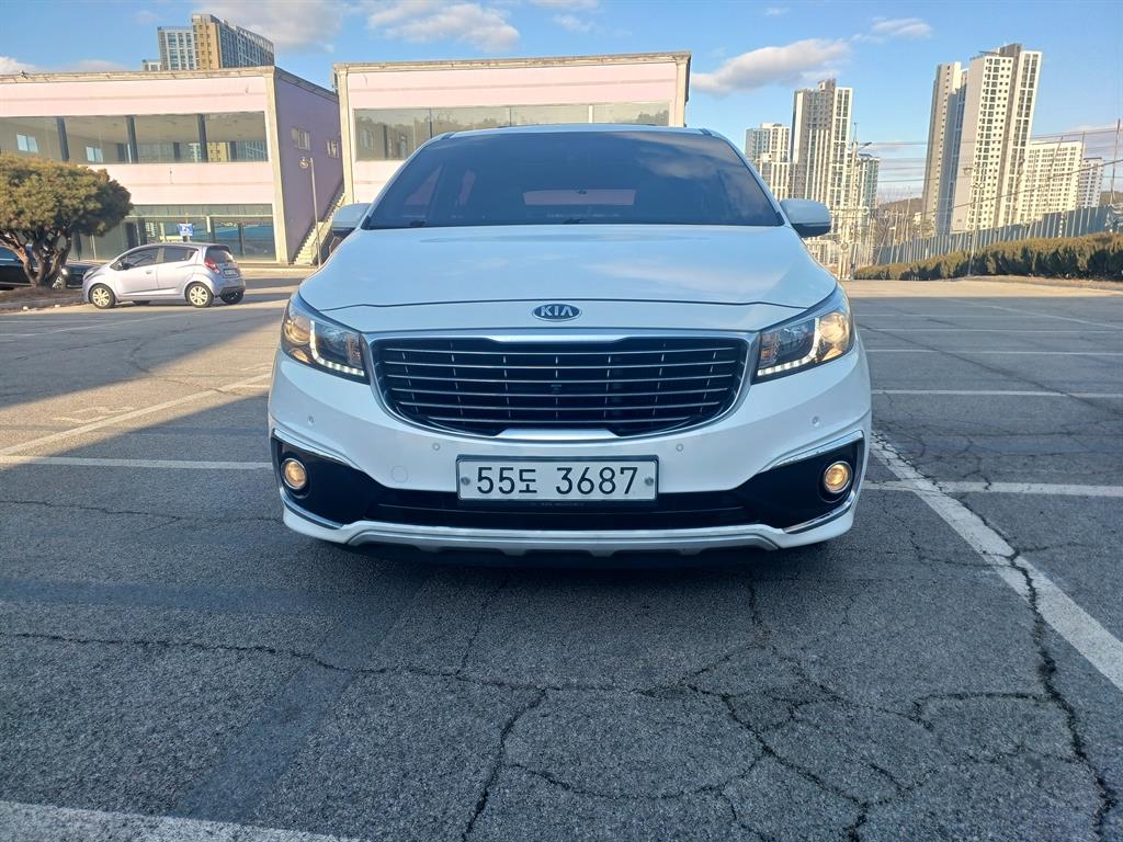 KIA Carnival - Vista 2