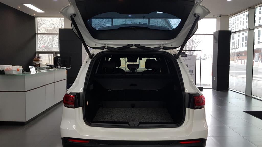 Mercedes Benz GLB Class - Vista 11