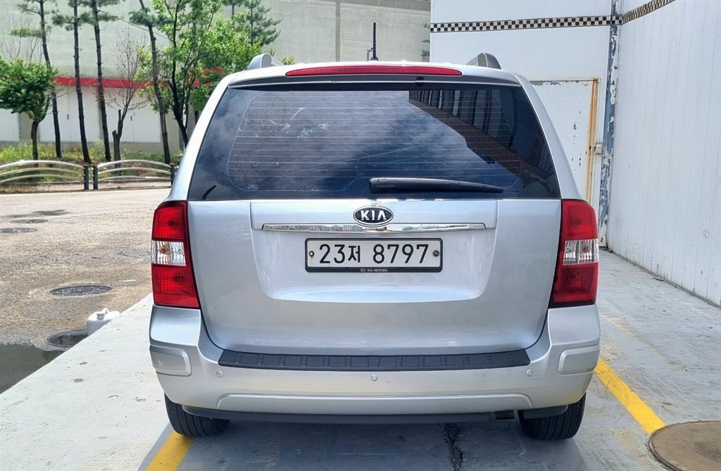 KIA Carnival - Vista 2