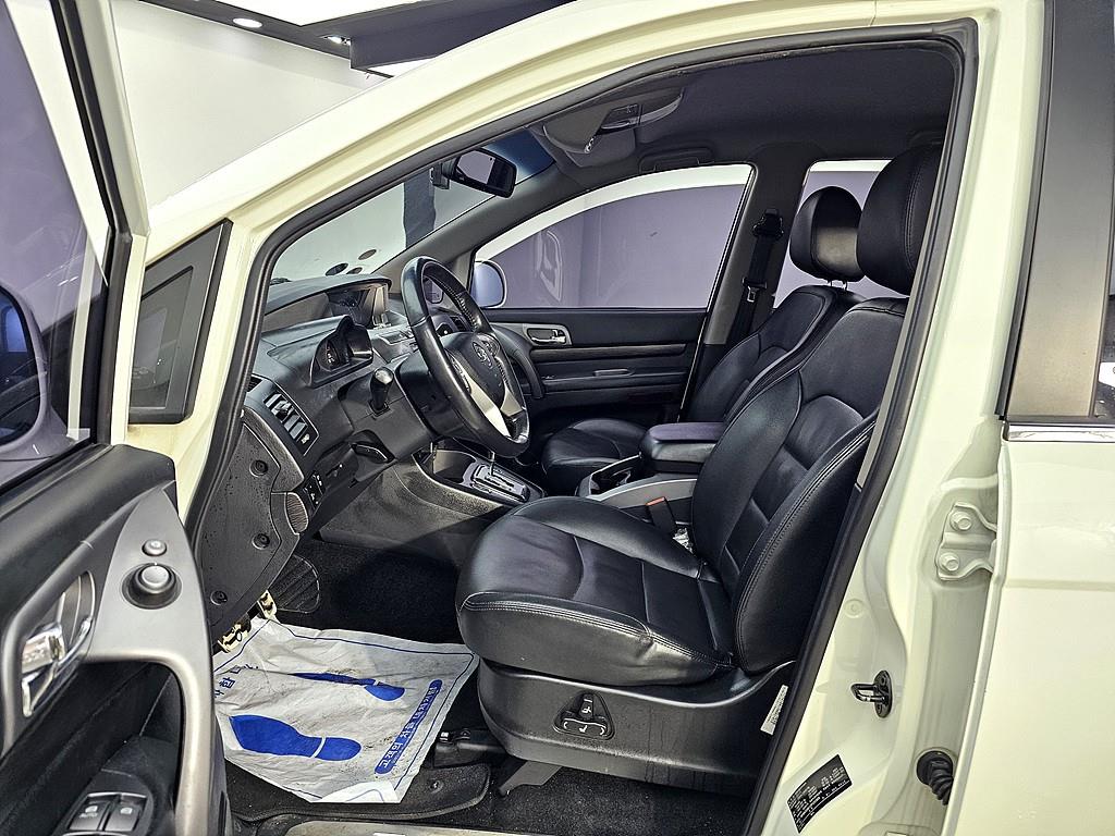 Ssangyong Korando - Vista 8