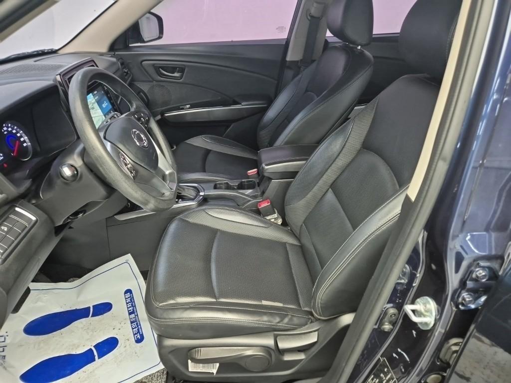 Ssangyong Tivoli - Vista 9