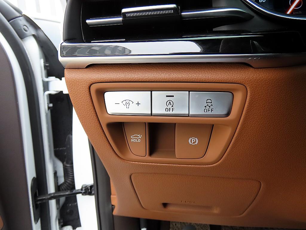 Genesis G80 - Vista 12