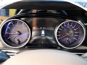 KIA Carnival - Vista 12